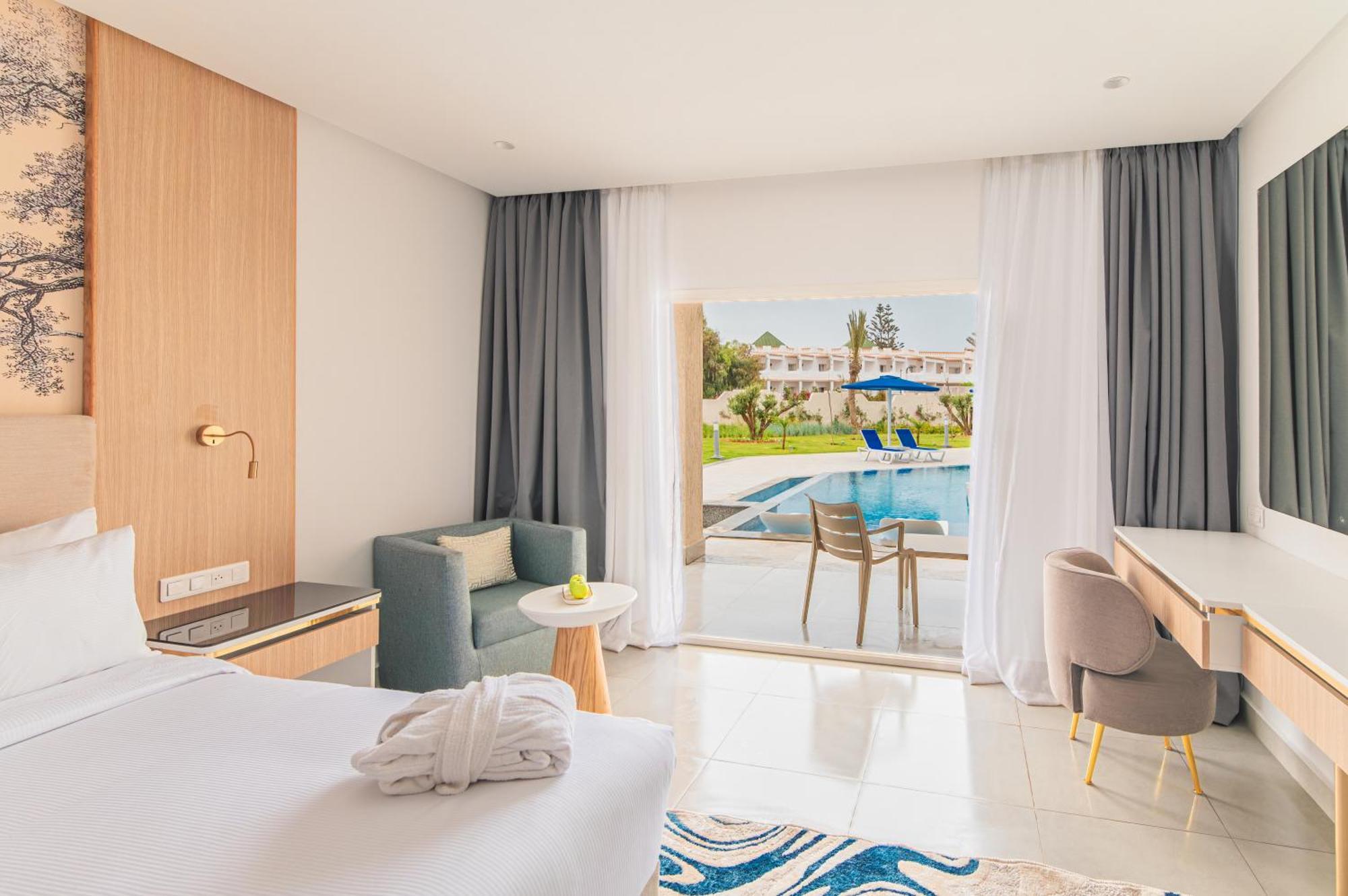 Deluxe Double or Twin Room Pool Access